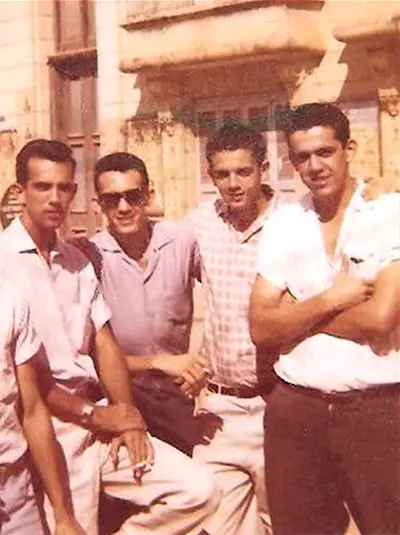 Tax-and-bookkeeping-experts-in-Hollywood-FL-pioneers-of-POS-Taxes